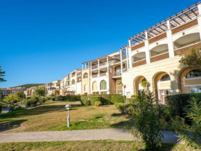 Apartment Les Bastides - O5 018 by Interhome